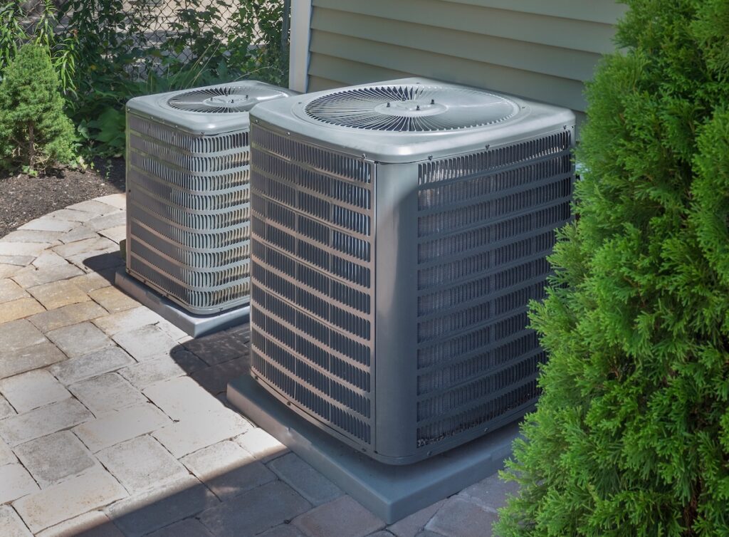 how long do ac units last